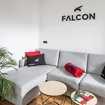Falcon - Summercard Included Apartment *
