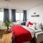 Falcon Διαμέρισμα